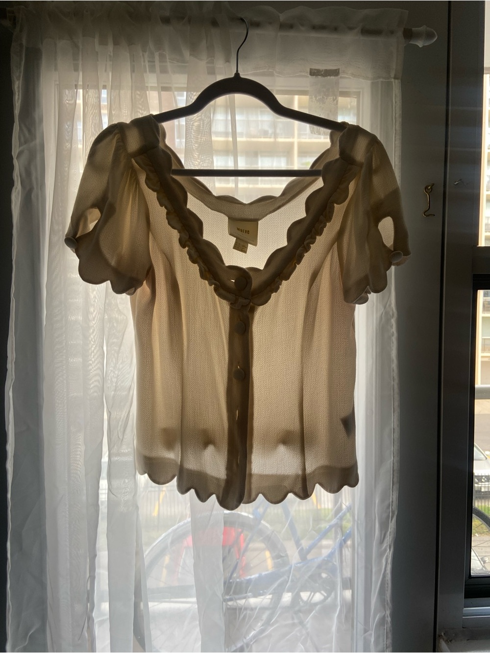 Maeve Anthropology Scalloped Aseey Blouse US Size 8, Cream VGC